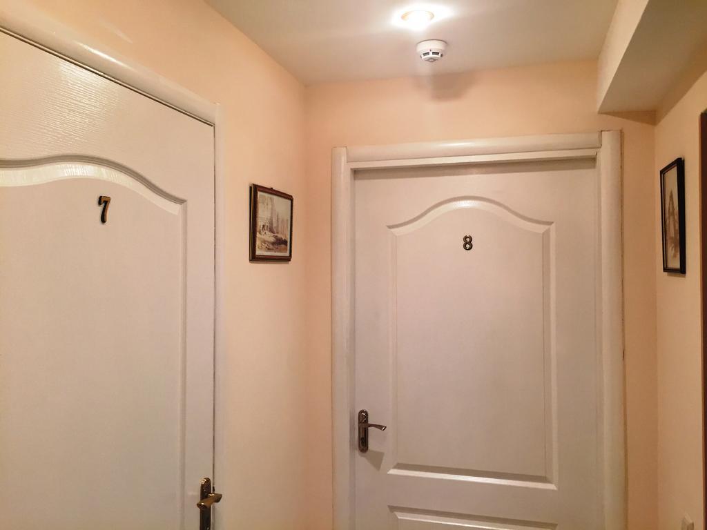 Westend Hostel Kiev Oda fotoğraf